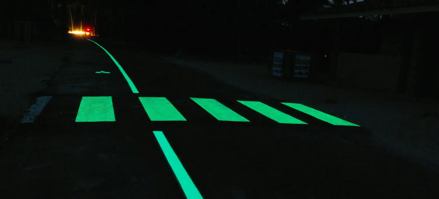 Luminous pedestrian crosswalk